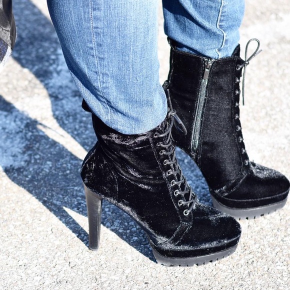 Boots are from Aldo’s and only been worn once for a photo - Picture 2 of 3